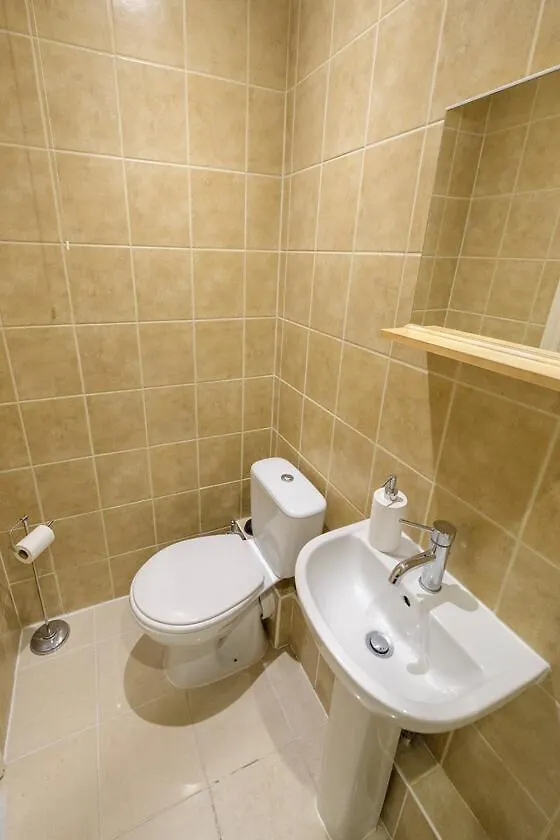 Spectacular 3 Bed In Blackheath London 0*,