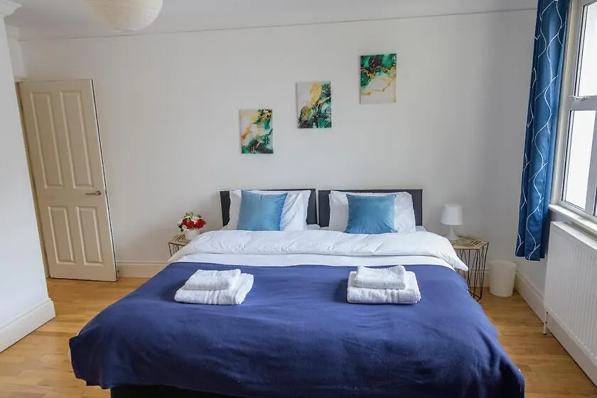 Spectacular 3 Bed In Blackheath London