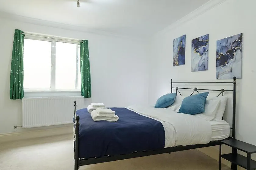 Spectacular 3 Bed In Blackheath London Apartment